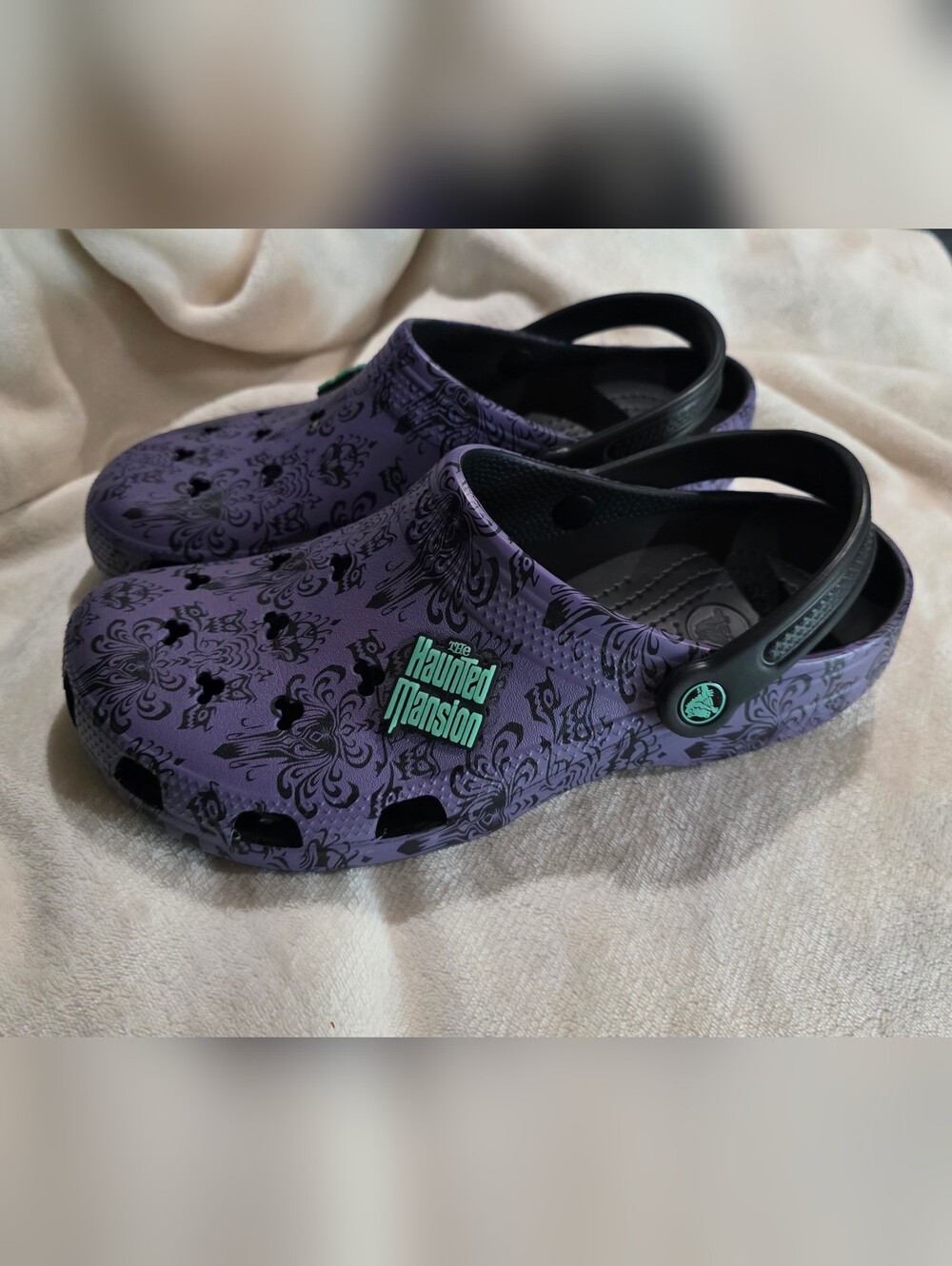 CROCS Disney Haunted Mansion Graphic Clog With Glow In The Dark Logo M10/W12